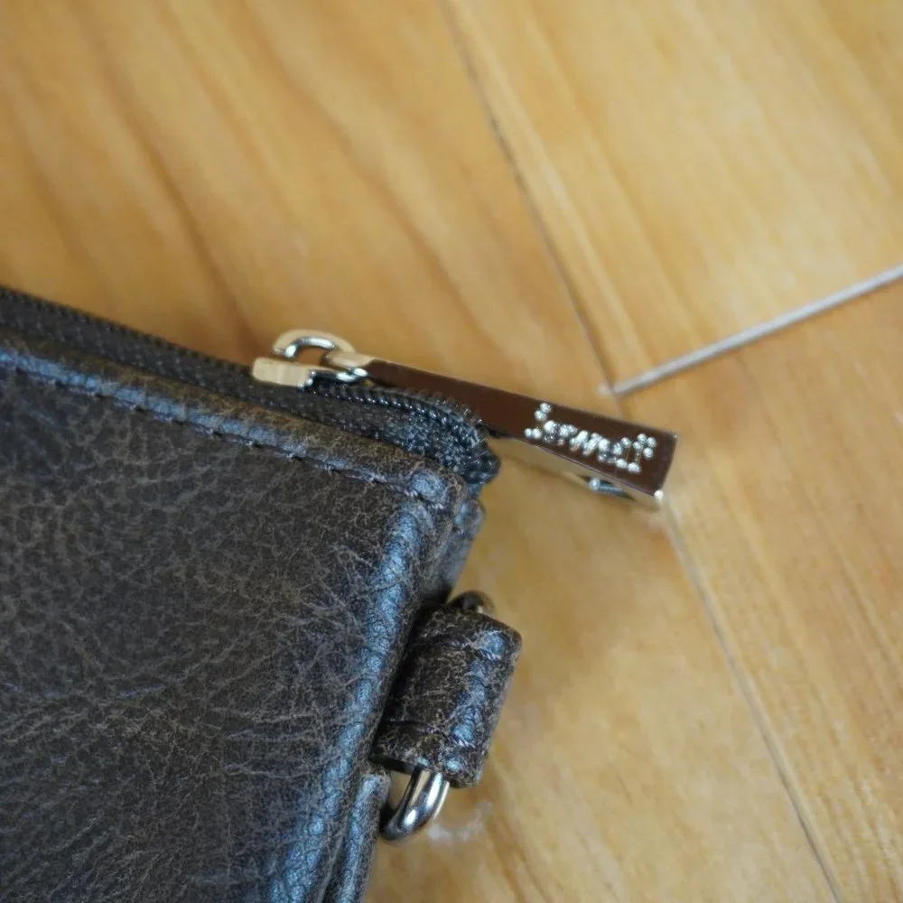 Thirty One Brown Zip Pouch‎ 6.5